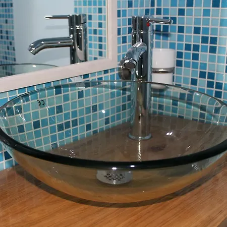 Aparthotel Oina Studio *
