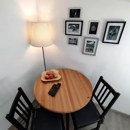 Oina Studio Aparthotel
